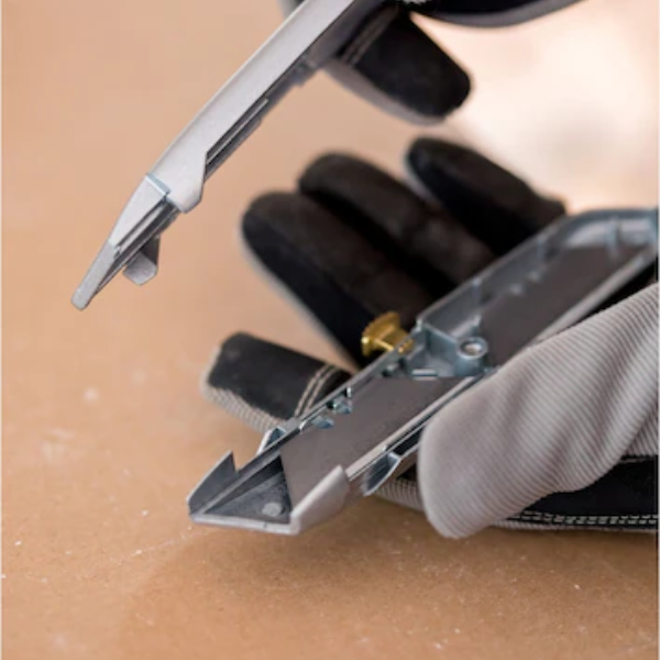 stanley-99e-classic-retractable-blade-utility-knife-4